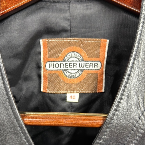 PIONEER WEAR Vintage Black Leather Vest Tailored Fit - Picture 2 of 4